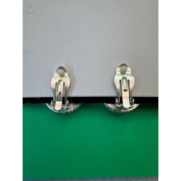 Vintage Silver Tone Clip-On Earrings With Jade-Like Center - Picture 4 of 5